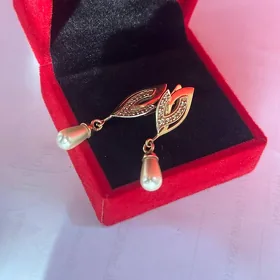 Серьги золотые, 585 проба, вес 6,5 гр