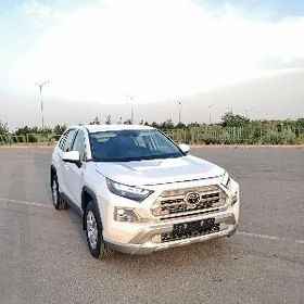 Toyota RAV4 2023