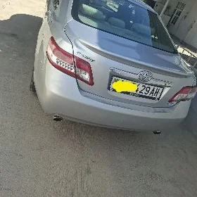 Toyota Camry 2011
