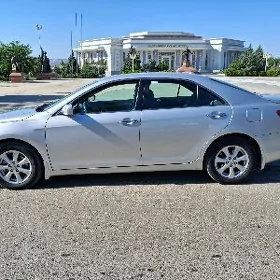 Toyota Camry 2011