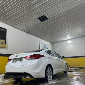 Hyundai Elantra 2013