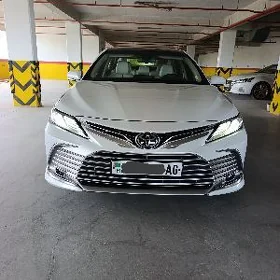 Toyota Camry 2022
