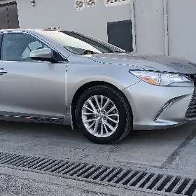 Toyota Camry 2017