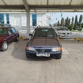 Opel Astra 1992