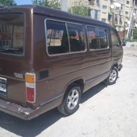 Toyota Hiace 1986