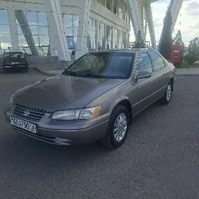 Toyota Camry 1999