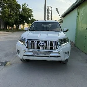 Toyota Land Cruiser Prado 2021