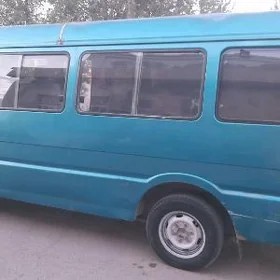 Kia Pride 1999