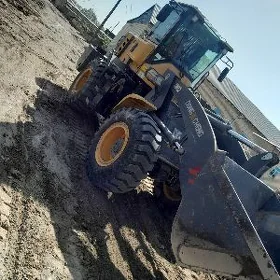 XCMG LW300F 2025
