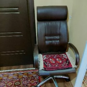 пролается кресло