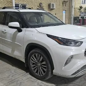 Toyota Highlander 2022