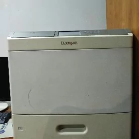 Lexmark c792de lazerny printer