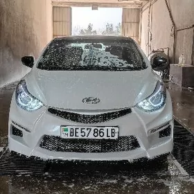 Hyundai Elantra 2011