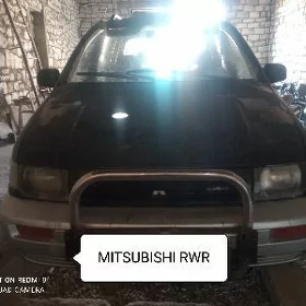 Mitsubishi RVR 1995