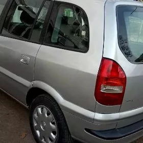 Opel Zafira 2002