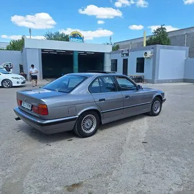 BMW 525 1992