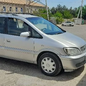 Opel Zafira 2002