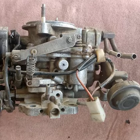 Karburator Mazda orginal
