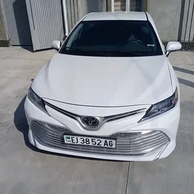 Toyota Camry 2020