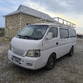 Nissan Urvan 2005