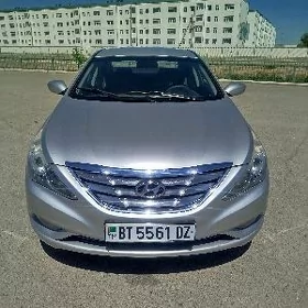 Hyundai Sonata 2011
