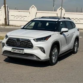 Toyota Highlander 2023