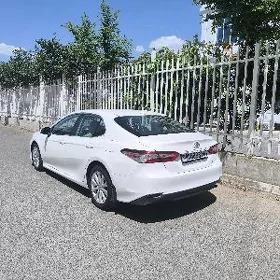 Toyota Camry 2020