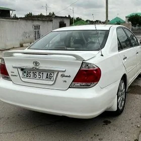 Toyota Camry 2004