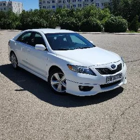 Toyota Camry 2011