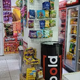Satlyk podwal magazyn