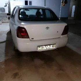Toyota Echo 2002