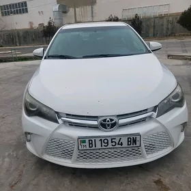 Toyota Camry 2016