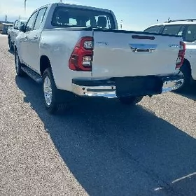 Toyota Hilux 2026