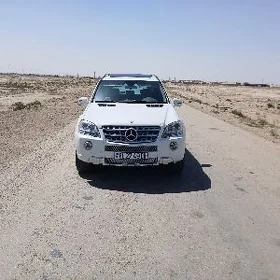 Mercedes-Benz ML350 2011