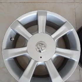 15 diska Toyota Universal