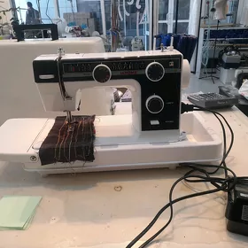 Janome tikin masyn juki