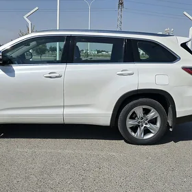 Toyota Highlander 2016