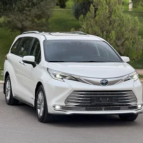 Toyota Sienna 2021