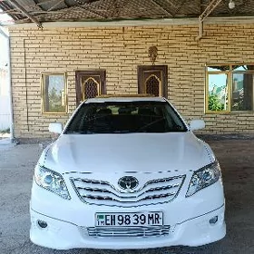 Toyota Camry 2010
