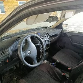 Opel Vectra 1989