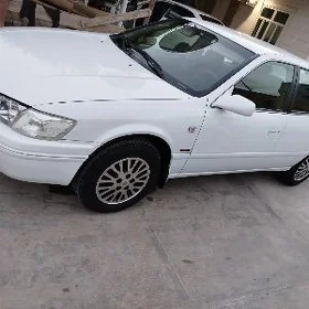 Toyota Camry 1999
