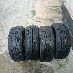 235 45 18