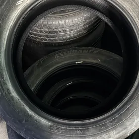 235/55/19