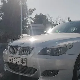 BMW E60 2003