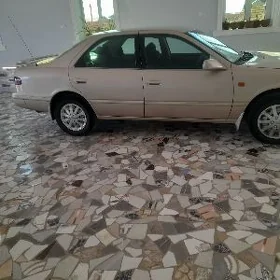 Toyota Camry 1999