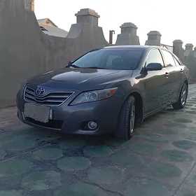 Toyota Camry 2010