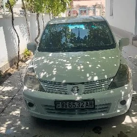 Nissan Versa 2010