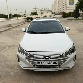Hyundai Elantra 2020