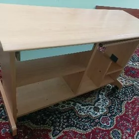 Stol kompyuter