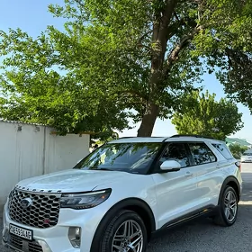 Ford Explorer 2025